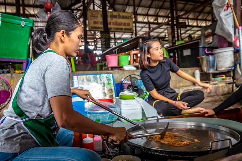 Dumnoen Saduak Floating Market ตลาดน้ำดำเน