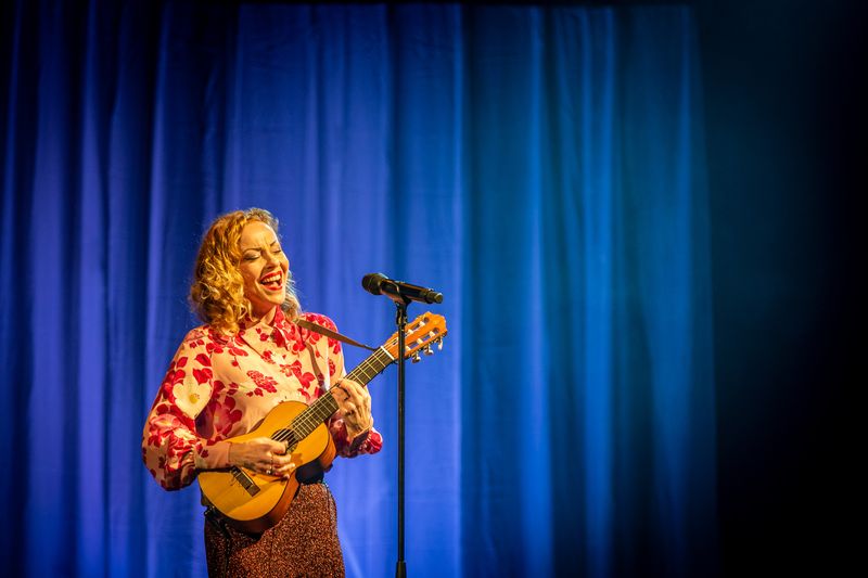 Anneke van Giersbergen